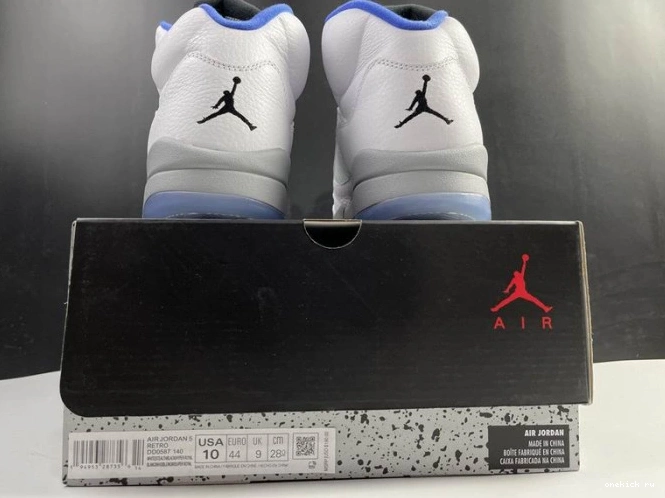 Chep Onekick DD0587-140 Stealth Retro Air White (2021) 5 Jordan 0823